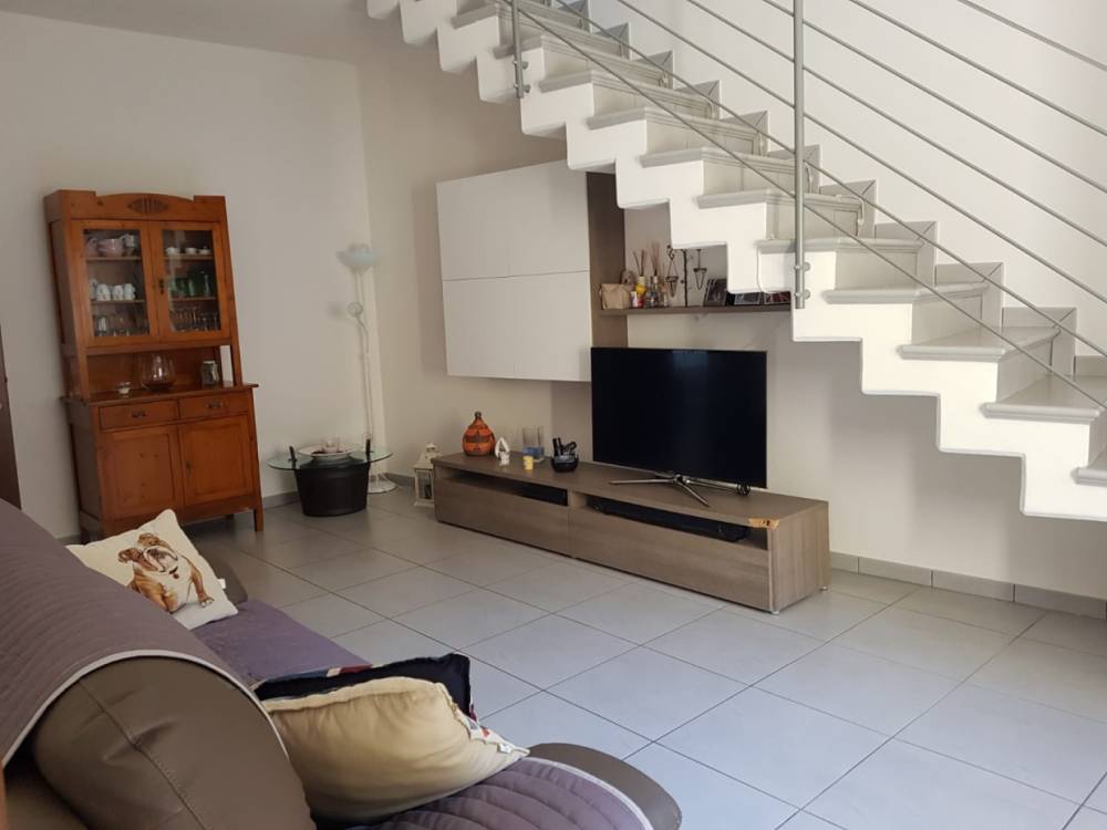 casa indipendente in vendita a Montecarotto