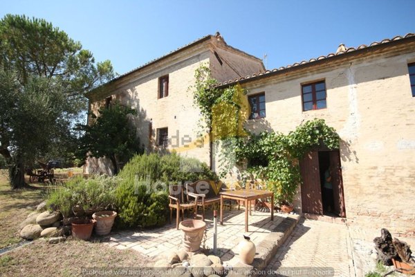 casale in vendita a Montecarotto