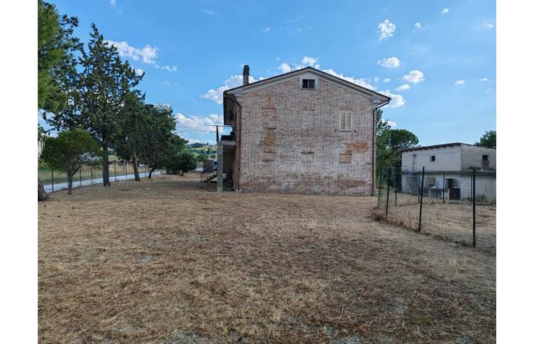 casa indipendente in vendita a Montecarotto