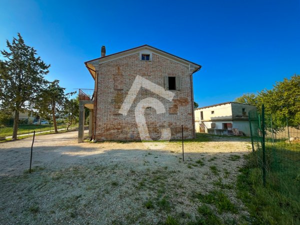 casa indipendente in vendita a Montecarotto