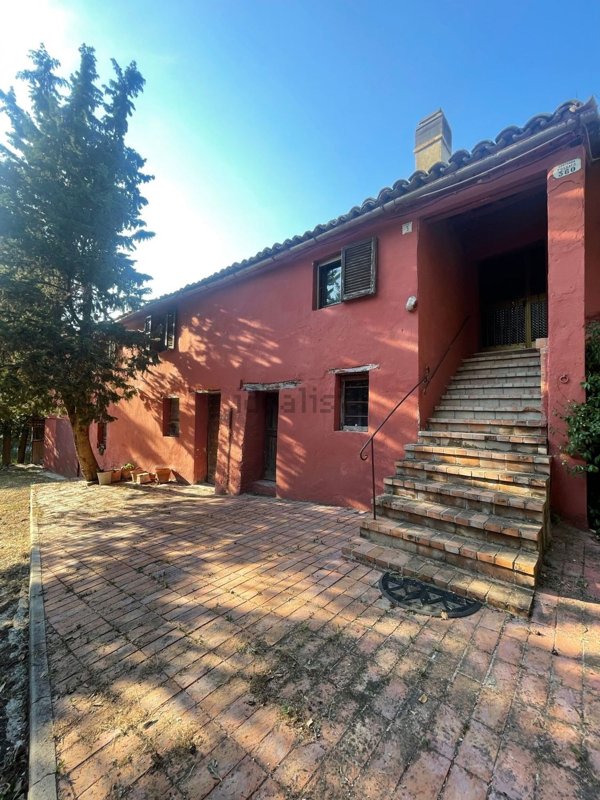 casale in vendita a Montecarotto