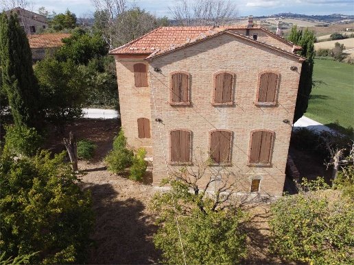casa indipendente in vendita a Montecarotto