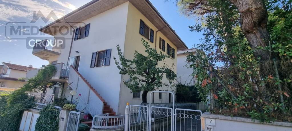 casa indipendente in vendita a Montemarciano in zona Marina