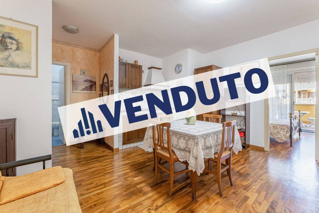 appartamento in vendita a Montemarciano in zona Marina