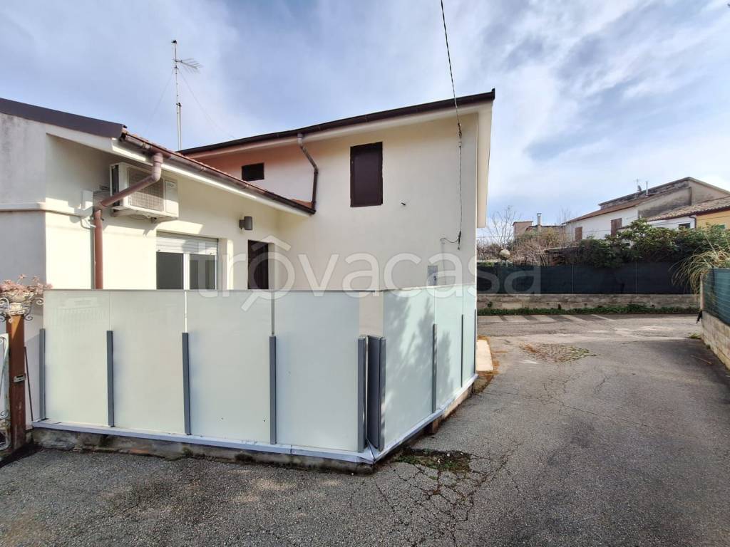casa indipendente in vendita a Montemarciano in zona Cassiano