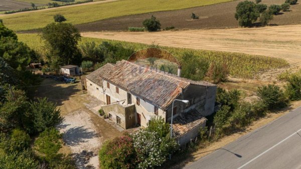 casa indipendente in vendita a Montemarciano