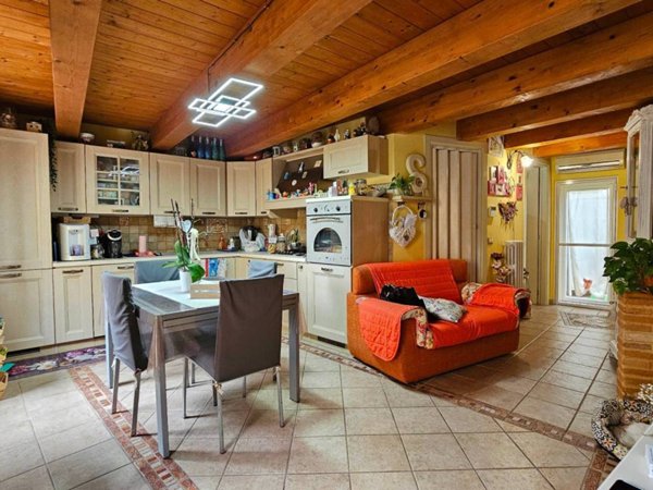 casa indipendente in vendita a Montemarciano