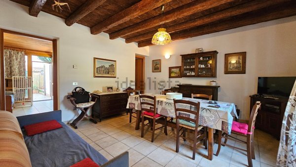 casa semindipendente in vendita a Montemarciano in zona Gabella