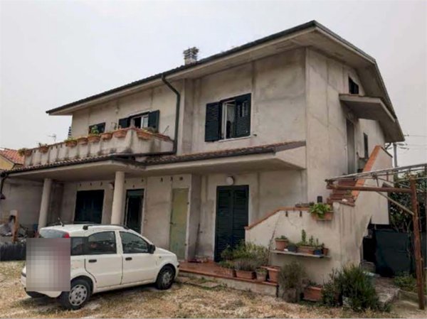 appartamento in vendita a Montemarciano in zona Gabella