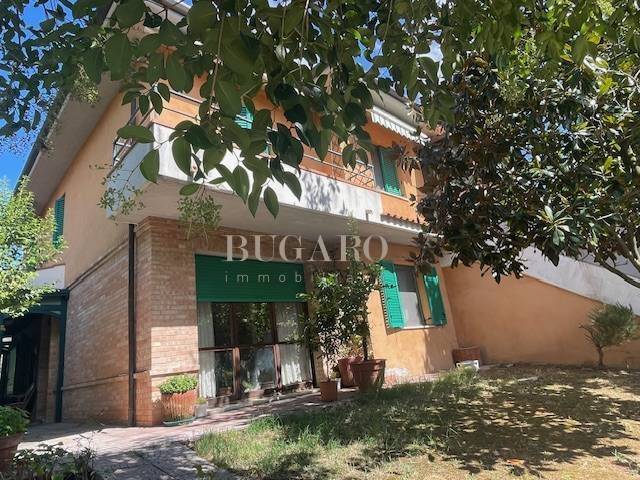 casa indipendente in vendita a Montemarciano