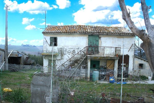 pentavano in vendita a Montemarciano