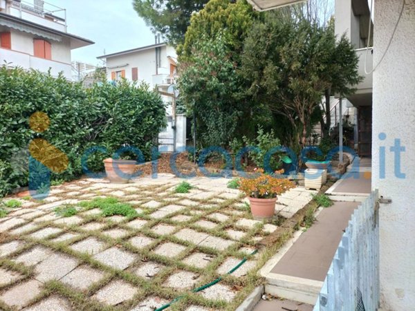 casa indipendente in vendita a Montemarciano in zona Marina