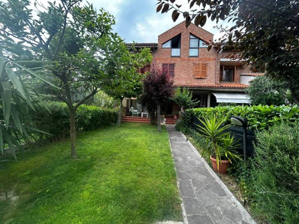 casa indipendente in vendita a Montemarciano