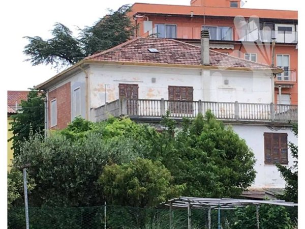 casa indipendente in vendita a Montemarciano