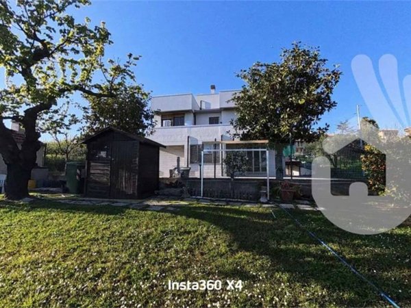 casa indipendente in vendita a Montemarciano
