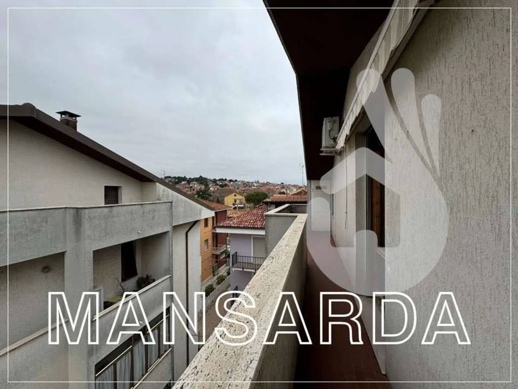 appartamento in vendita a Montemarciano in zona Marina