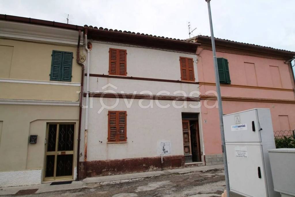appartamento in vendita a Montemarciano in zona Gabella