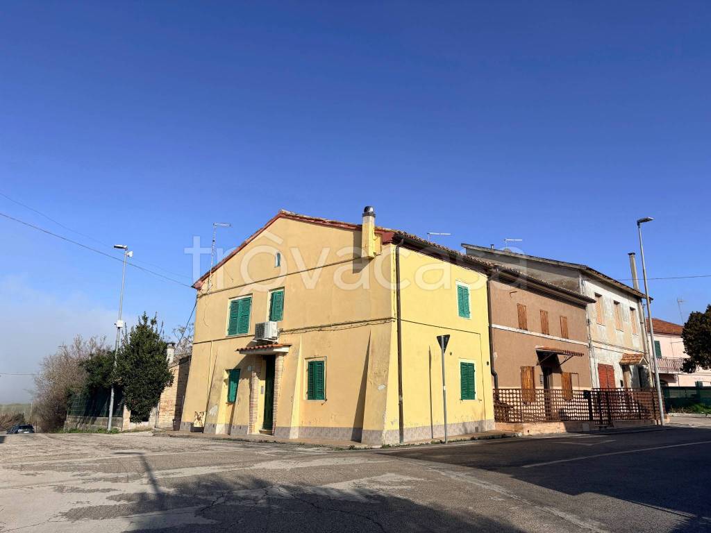 casa indipendente in vendita a Montemarciano in zona Cassiano