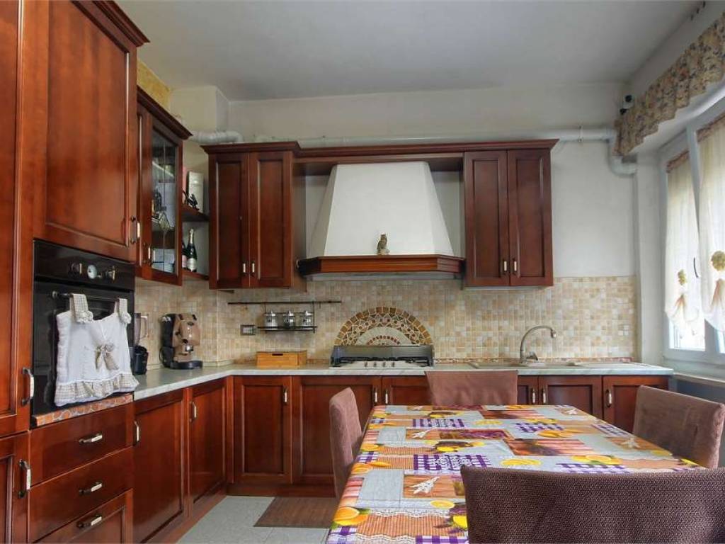 appartamento in vendita a Montemarciano in zona Marina