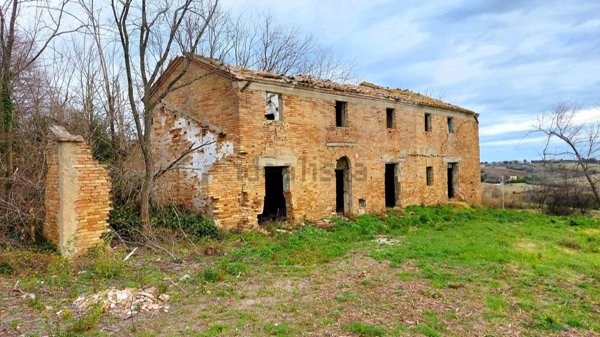 casa indipendente in vendita a Montemarciano