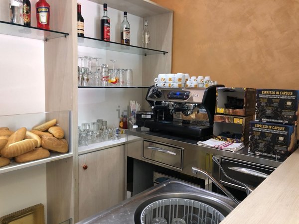 locale commerciale in vendita a Montemarciano