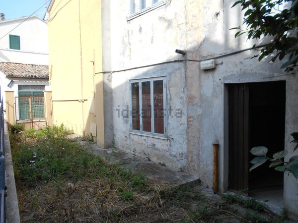casa indipendente in vendita a Montemarciano in zona Cassiano