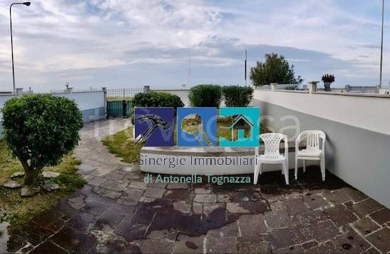 appartamento in vendita a Montemarciano in zona Marina