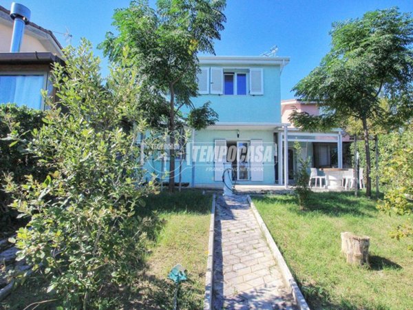 casa indipendente in vendita a Montemarciano in zona Gelso