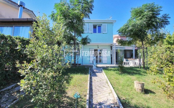 casa indipendente in vendita a Montemarciano in zona Gelso