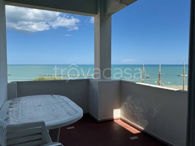 appartamento in vendita a Montemarciano in zona Marina