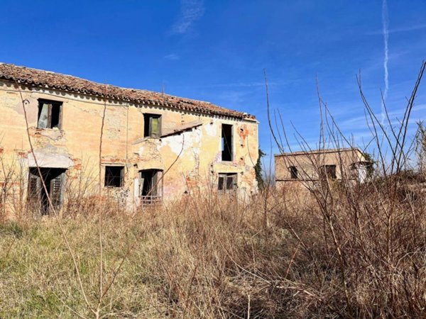 casale in vendita a Montemarciano