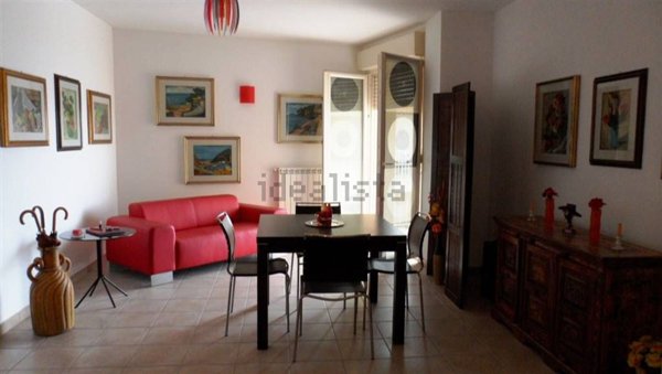 appartamento in vendita a Montemarciano in zona Marina