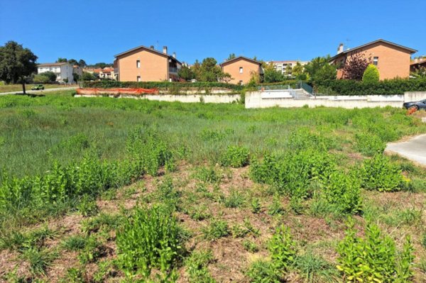 terreno edificabile in vendita a Montemarciano
