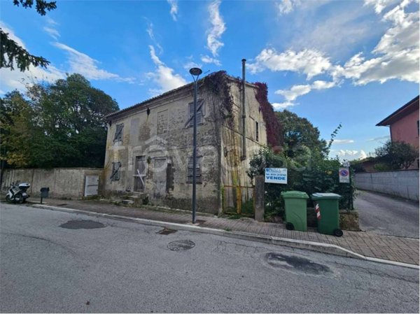 casa indipendente in vendita a Montemarciano