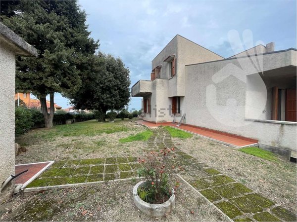 casa indipendente in vendita a Montemarciano