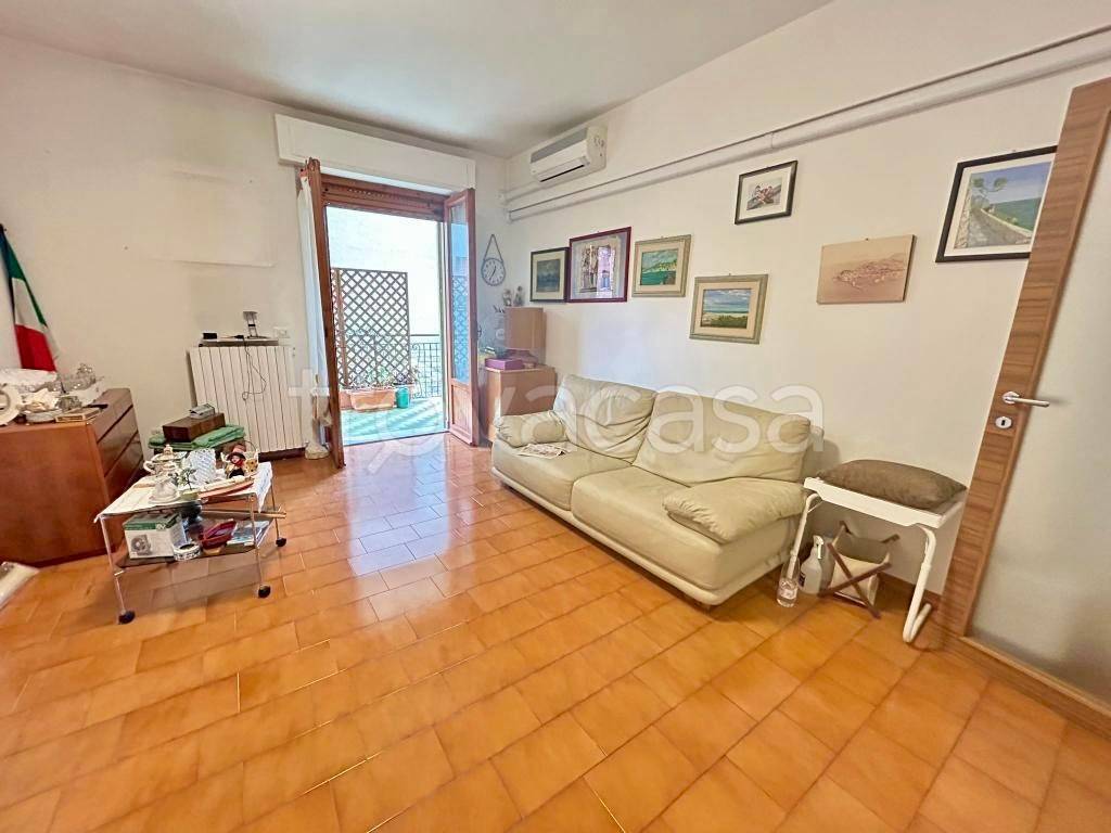 appartamento in vendita a Montemarciano in zona Marina