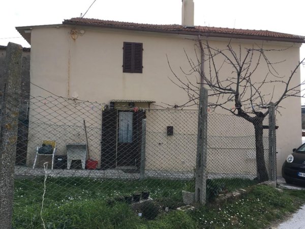 casa indipendente in vendita a Montemarciano in zona Marina