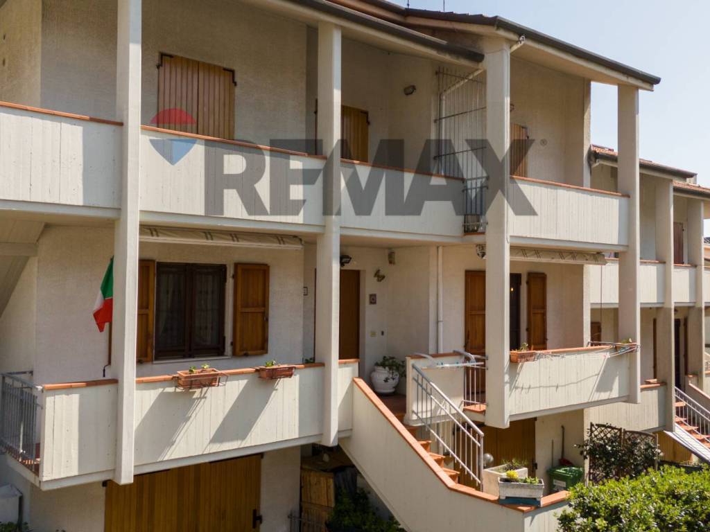 appartamento in vendita a Montemarciano in zona Marina