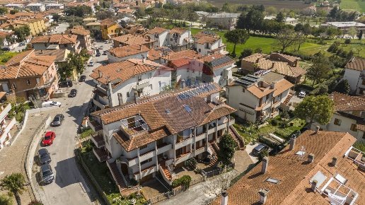 appartamento in vendita a Montemarciano in zona Marina