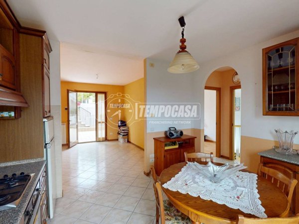 appartamento in vendita a Montemarciano in zona Marina