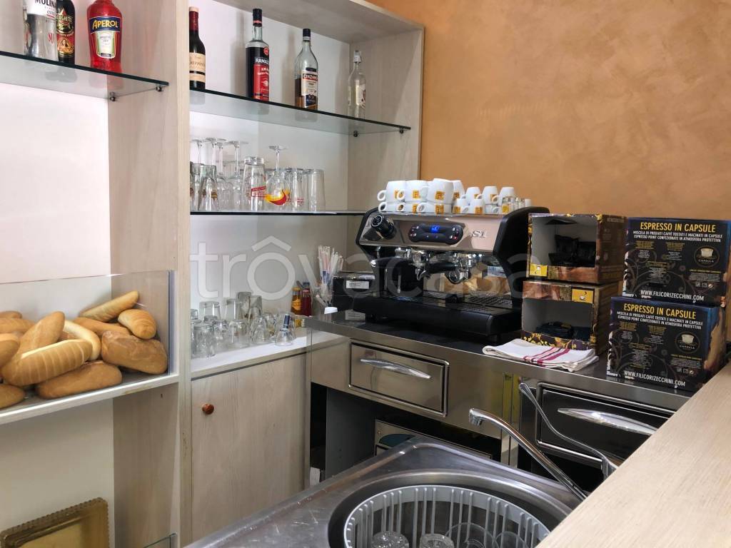 negozio in vendita a Montemarciano in zona Marina