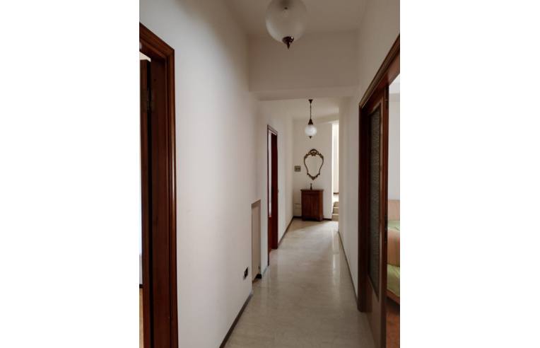 appartamento in vendita a Montemarciano in zona Marina