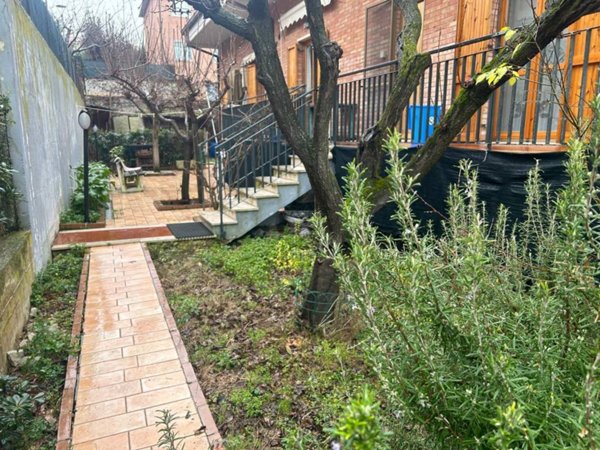 casa indipendente in vendita a Montemarciano in zona Marina