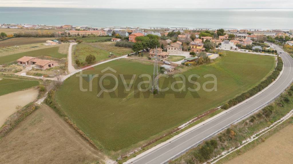 terreno agricolo in vendita a Montemarciano in zona Marina