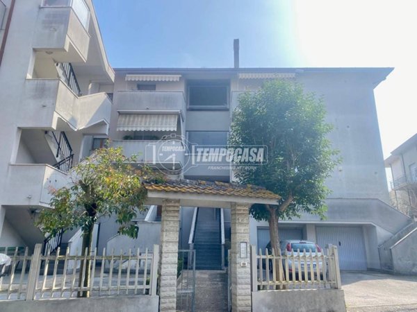 appartamento in vendita a Montemarciano in zona Marina