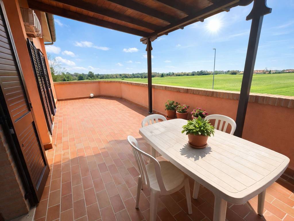 appartamento in vendita a Montemarciano in zona Marina