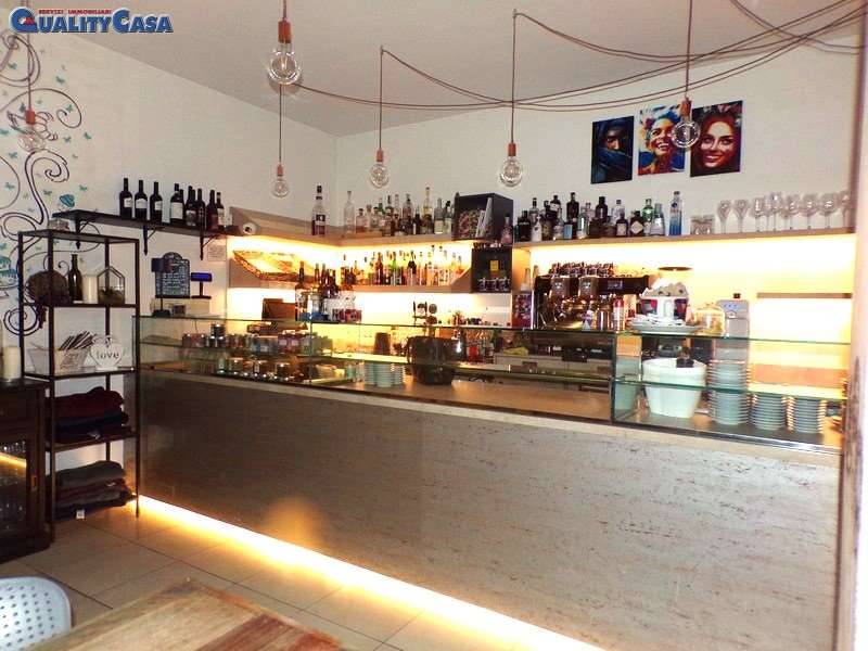 negozio in vendita a Montemarciano in zona Marina