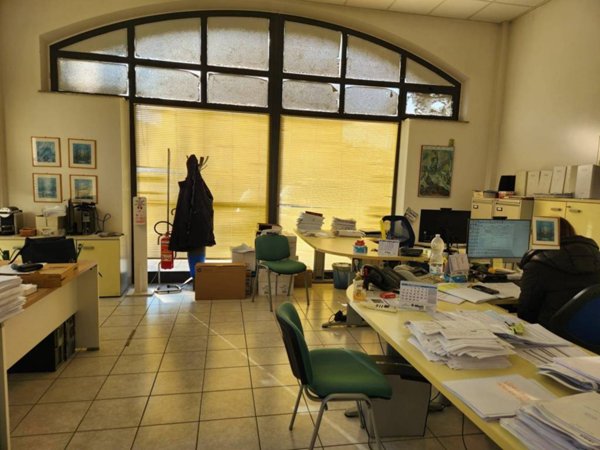 negozio in vendita a Montemarciano in zona Marina