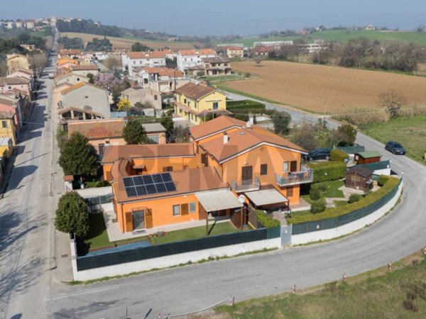 appartamento in vendita a Montemarciano in zona Gabella