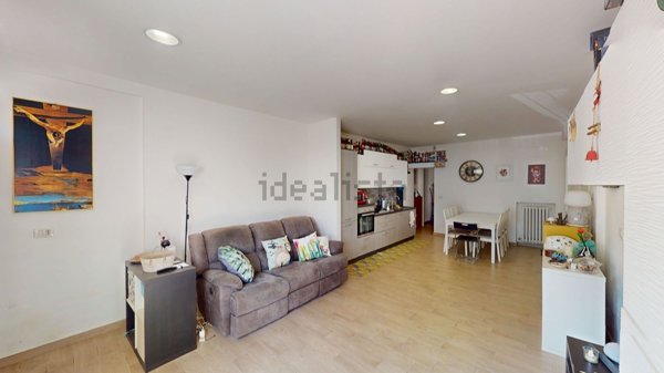 appartamento in vendita a Montemarciano in zona Gabella